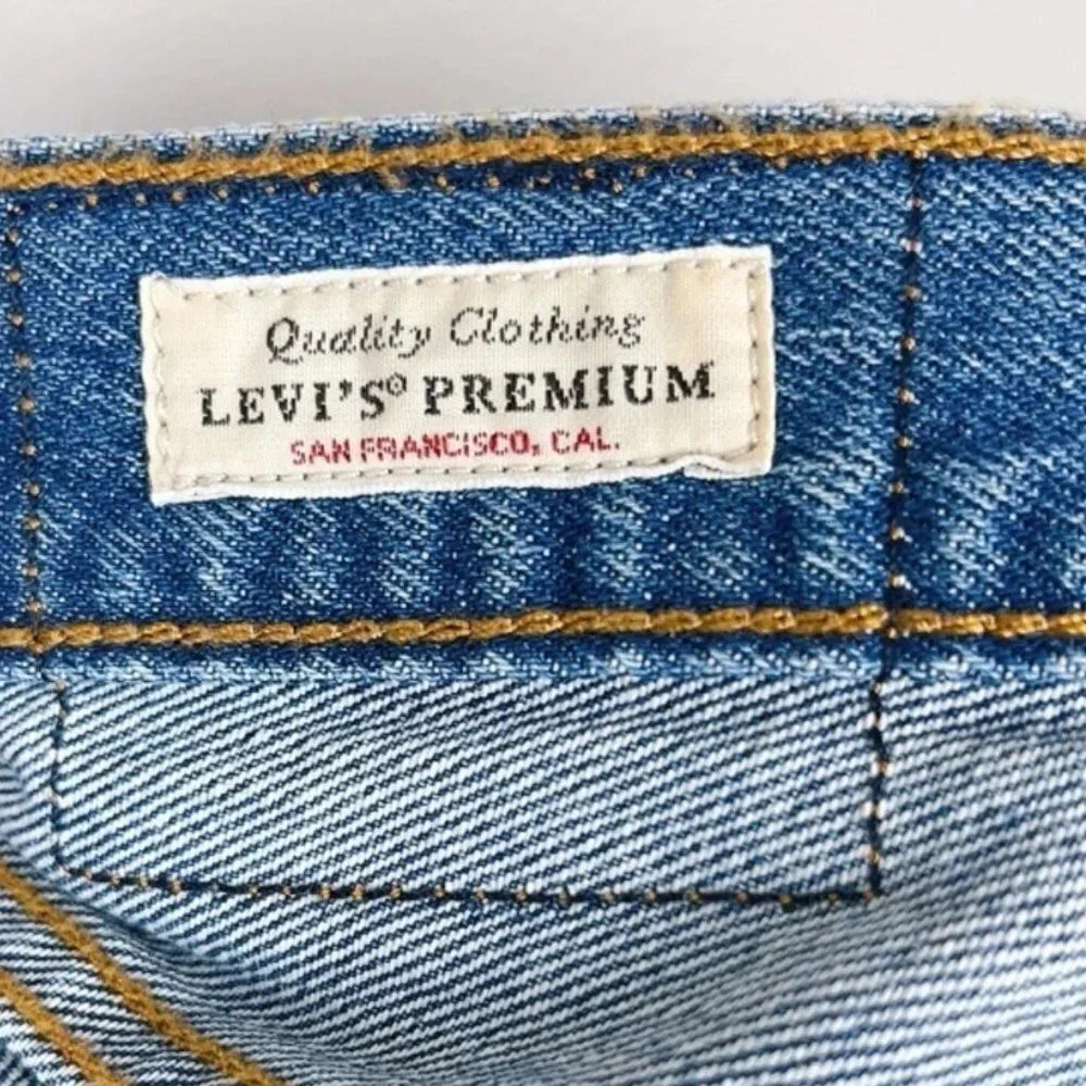 Levi's 501 Premium Women's Jeans  Short - Picture 8 of 13